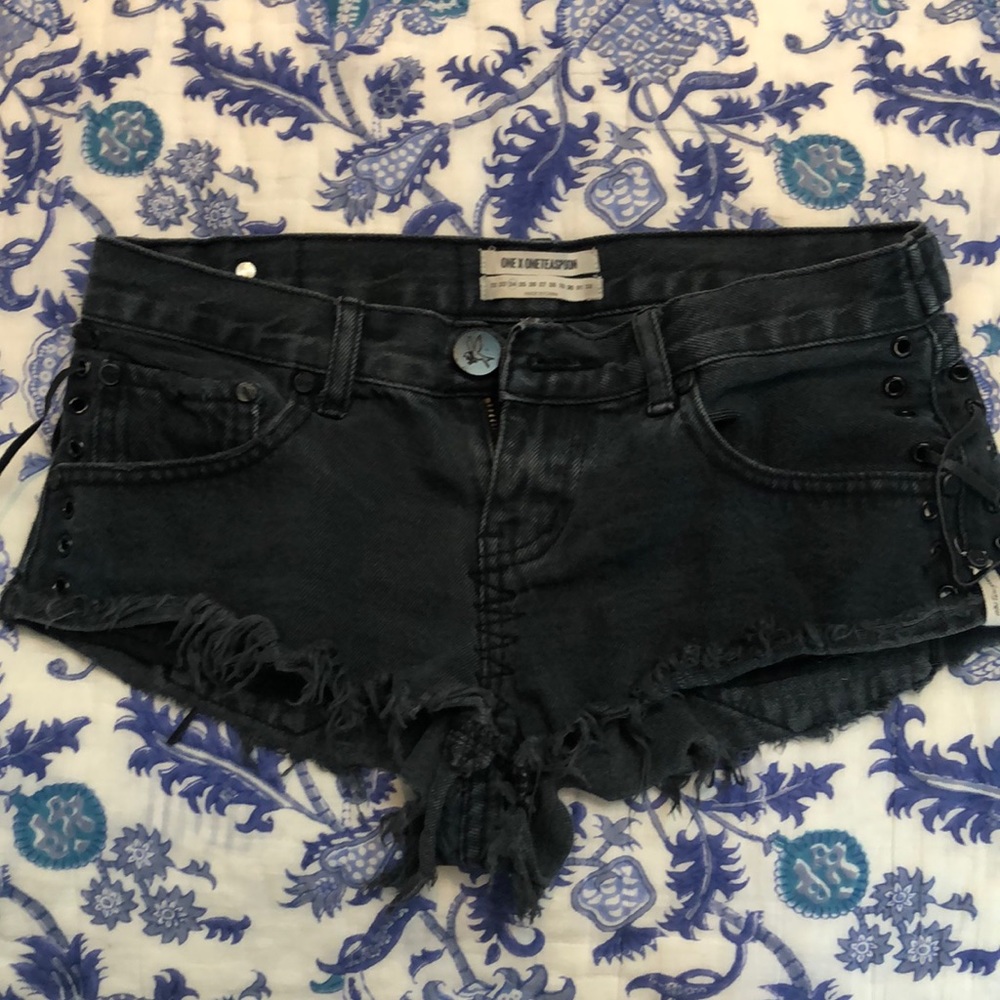 One teaspoon black cut off shorts size 24
